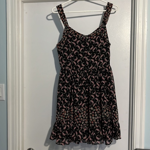 Lauren Conrad flowy, flower dress - Picture 1 of 6